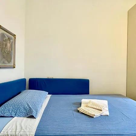 Con Piscina E Palestra A Villa Rimini