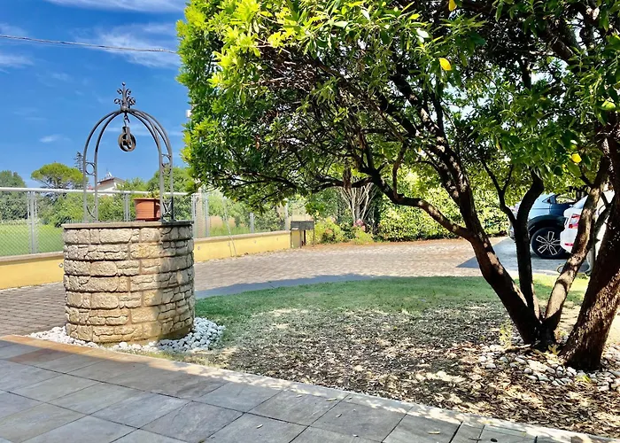 Con Piscina E Palestra A Ρίμινι