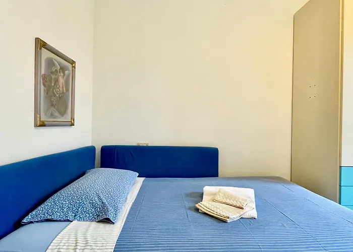Con Piscina E Palestra A Villa Rimini